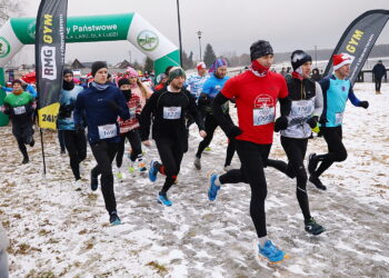 15.12.2024. Borków. Bieg Świąteczna Piątka z Morsowaniem / Fot. Wiktor Taszłow - Radio Kiece