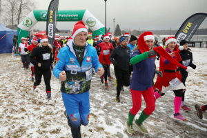 15.12.2024. Borków. Bieg Świąteczna Piątka z Morsowaniem / Fot. Wiktor Taszłow - Radio Kiece