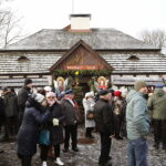 15.12.2024. Kielce. Kiermasz Bożonarodzeniowy w Dworku Laszczyków / Fot. Wiktor Taszłow - Radio Kiece