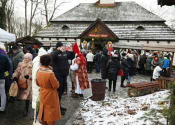 Tradycyjny kiermasz świąteczny zgromadził tłumy