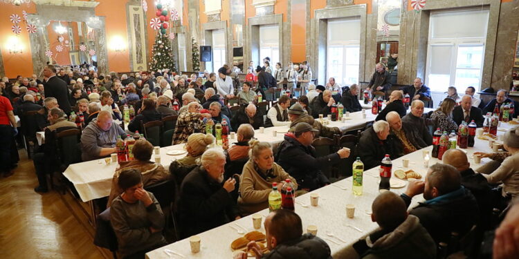 Osoby samotne, ubogie i bezdomne spotkają się w WDK