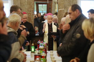 24.12.2024. Kielce. Wigilia dla samotnych, ubogich i bezdomnych / Fot. Wiktor Taszłow - Radio Kielce