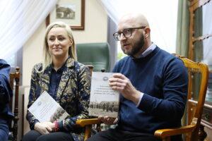 30.12.2024. Kielce. Dworek Laszczyków. Prezentacja publikacji „Żydzi wiejscy i małomiasteczkowi w obrazie wiosek i sztetli przełomu XIX i XX wieku” / Fot. Wiktor Taszłow - Radio Kielce