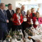 02.12.2024. Kielce. Kiermasz ozdób świątecznych przygotowanych przez niepełnosprawnych w Urzędzie Marszałkowskim / Fot. Wiktor Taszłow - Radio Kielce