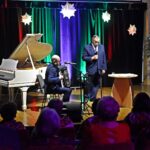 Gawęda i wspólne śpiewanie. Świąteczne spotkanie w Ciekotach - Radio Kielce 17.12.2024. Ciekoty. Centrum Edukacji i Kultury „Szklany Dom” / Fot. Centrum Edukacji i Kultury „Szklany Dom”