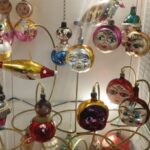 Kolekcja bombek z PRL-u Eweliny Borkowskiej z Zawichostu / Fot. Grażyna Szlęzak – Radio Kielce