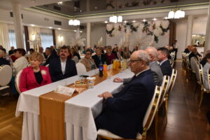 12.12.2024. Końskie. Uroczystość wręczenie medali za Długie Pożycie Małżeńskie, czyli co najmniej 50 lat w jednym związku małżeńskim / Fot. Magdalena Galas- Klusek - Radio Kielce