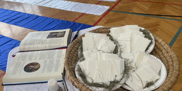 Mieszkańcy Koprzywnicy zasiądą przy wspólnym stole - Radio Kielce Mieszkańcy Koprzywnicy zasiądą przy wspólnym stole