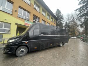 Sandomierz. Nowy autokar Zespołu Szkół Centrum Kształcenia Rolniczego. / Fot. Grażyna Szlęzak - Radio Kielce