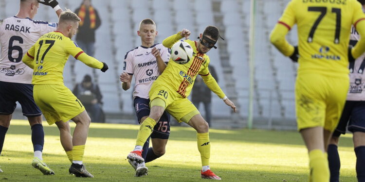 01.12.2024 Kielce. PKO BP Ekstraklasa. Mecz Korona Kielce - Górnik Zabrze / Fot. Jarosław Kubalski - Radio Kielce