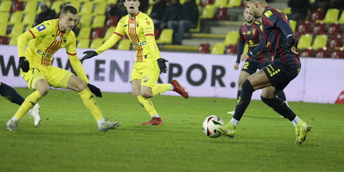 09.12.2024. Kielce Mecz w 18. kolejce PKO BP Ekstraklasy Korona Kielce - Pogoń Szczecin / Fot. Jarosław Kubalski – Radio Kielce