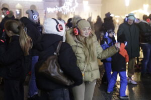 Silent Disco na Rynku zgromadziło prawdziwe tłumy - Radio Kielce