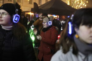 Silent Disco na Rynku zgromadziło prawdziwe tłumy - Radio Kielce