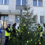 06.12.2024. Końskie. Odblaskowa choinka / Fot. Magdalena Galas-Klusek - Radio Kielce