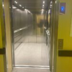 Sandomierz. Szpital Specjalistyczny im. Ducha Świętego. Nowa winda / Fot. Grażyna Szlęzak - Radio Kielce