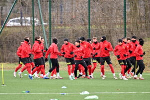 03.01.2025. Nowiny. Trening piłkarzy Korony Kielce. / Fot. Piotr Polak - PAP