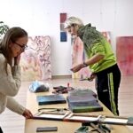 Poezja namalowana w Szklanym Domu - Radio Kielce Przygotowanie wystawy prac Ewy Wiśniewskiej-Zduniak „Stance” / Fot. Centrum Edukacji i Kultury "Szklany Dom" - Facebook