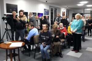 Wernisaż wystawy fotografii Katarzyny Gritzmann / Fot. Miejska Biblioteka Publiczna w Starachowicach