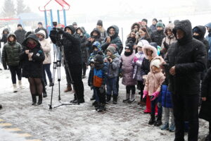 11.01.2025. Micigózd. Rozpoczęcie budowy hali sportowej przy Zespole Oświatowych Placówek Integracyjnych w Micigoździe / Fot. Wiktor Taszłow - Radio Kielce