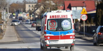 karetka, ambulans, pogotowie ratunkowe, wypadek / Fot. Wiktor Taszłow - Radio Kielce