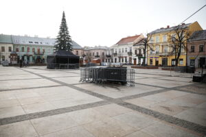 01.01.2025 Kielce. Rynek po zabawie sylwestrowej / Fot. Wiktor Taszłow - Radio Kielce