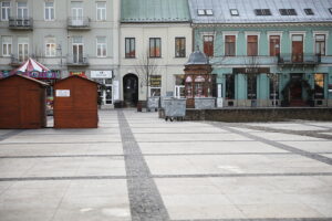 01.01.2025 Kielce. Rynek po zabawie sylwestrowej / Fot. Wiktor Taszłow - Radio Kielce