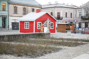 01.01.2025 Kielce. Rynek po zabawie sylwestrowej / Fot. Wiktor Taszłow - Radio Kielce