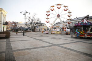 01.01.2025 Kielce. Rynek po zabawie sylwestrowej / Fot. Wiktor Taszłow - Radio Kielce