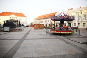 01.01.2025 Kielce. Rynek po zabawie sylwestrowej / Fot. Wiktor Taszłow - Radio Kielce