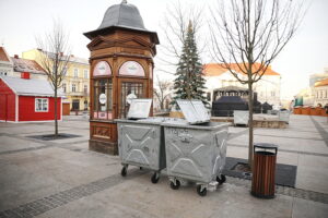 01.01.2025 Kielce. Rynek po zabawie sylwestrowej / Fot. Wiktor Taszłow - Radio Kielce