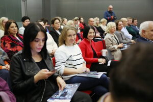 09.01.2025. Kielce. Targi Kielce. Konferencja „Bądź bezpieczny z AI!” / Fot. Wiktor Taszłow – Radio Kielce