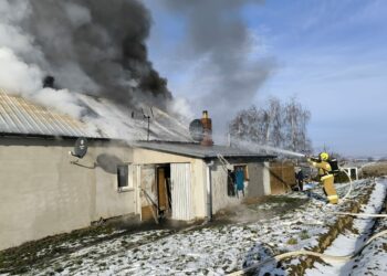 06.01.2025 Tempoczów-Rędziny. Pożar domu / Fot. Straż pożarna