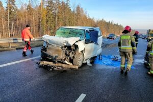 27.01.2025. Skarżysko-Kamienna. Trasa S7. Śmiertelny wypadek / Fot. mł. bryg. Daniel Kiełek - Straż Pożarna