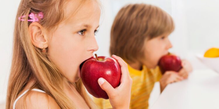 Krajowy Ośrodek Wsparcia Rolnictwa realizuje „Program dla szkół”/. Fot. Canva