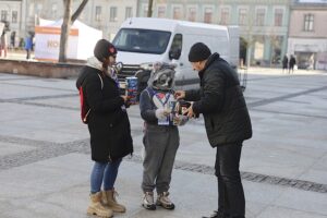 W Kielcach trwa wielkie kwestowanie wolontariuszy WOŚP