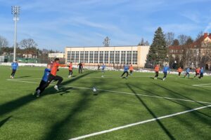 18.01.2025. Ostrowiec Św. Sparing KSZO 1929 - Stal Kraśnik / Fot. Kamil Król - Radio Kielce