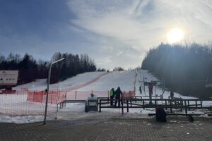 25.01.2025. Konary. Stok narciarski / Fot. Grażyna Szlęzak - Radio Kielce