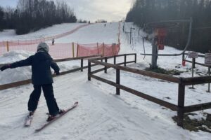 25.01.2025. Konary. Stok narciarski / Fot. Grażyna Szlęzak - Radio Kielce