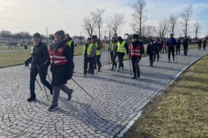 26.01.2025. Sandomierz. marszu nordic walking pod hasłem „Policz się z cukrzycą” / Fot. Grażyna Szlęzak - Radio Kielce