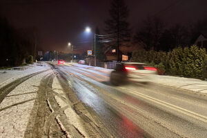 08.01.2025. Warunki na drogach w regionie / Fot. Wiktor Taszłow - Radio Kielce