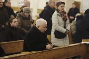 Kolejny raz Jarosław Kaczyński wykorzystał mszę w intencji matki do politycznych wystąpień - Radio Kielce