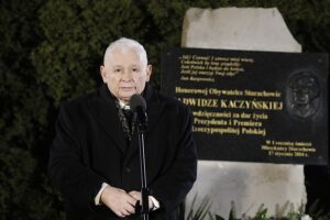 Kolejny raz Jarosław Kaczyński wykorzystał mszę w intencji matki do politycznych wystąpień - Radio Kielce