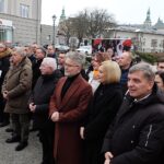 28.01.2025. Kielce. Plac Artystów. Świętokrzyscy działacze PiS zainaugurowali zbiórkę podpisów poparcia dla Karola Nawrockiego, kandydata na urząd prezydenta RP / Fot. Jarosław Kubalski – Radio Kielce