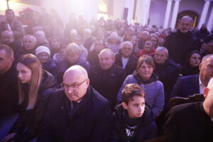 Święty Krzyż. Koncert charytatywny - Radio Kielce