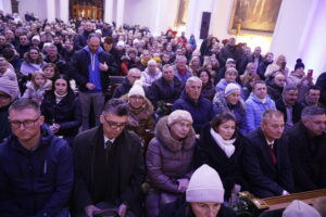 Święty Krzyż. Koncert charytatywny - Radio Kielce