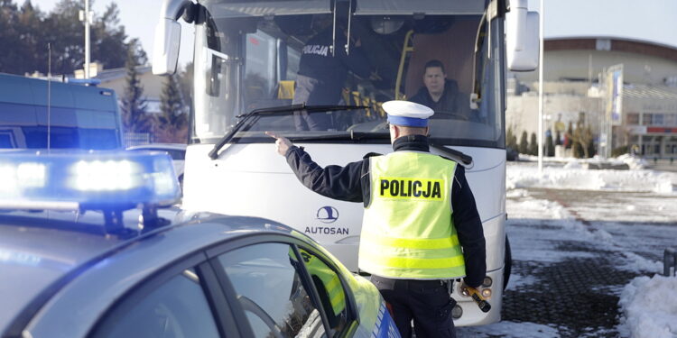 17.01.2025. Kielce. Kontrola autokarów / Fot. Jarosław Kubalski - Radio Kielce