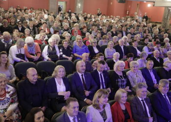 26.01.2025 Kielce. WDK. Powiatowy Dzień Babci i Dziadka / Fot. Jarosław Kubalski - Radio Kielce