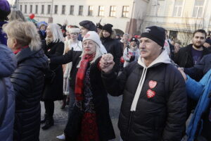 Licytacje, występy, bicie rekordu w liczbie osób tańczących poloneza. WOŚP w Kielcach - Radio Kielce