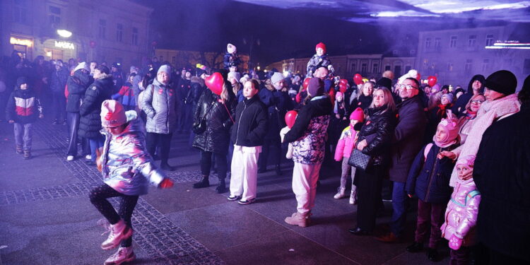 26.01.2025 Kielce. 33. Finał Wielkiej Orkiestry Świątecznej Pomocy.  Światełko do nieba / Fot. Jarosław Kubalski - Radio Kielce/ Fot. Jarosław Kubalski - Radio Kielce