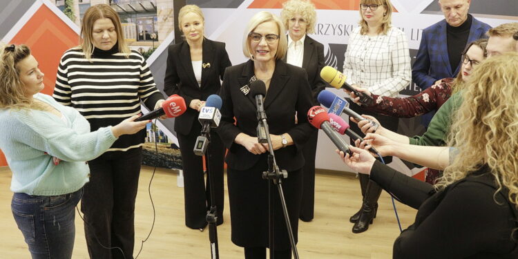 27.01.2025. Kielce. Wojewódzka Biblioteka Publiczna. Konferencja poświęcona ogólnopolskiemu konkursowi pn. „Świętokrzyska Nagroda Literacka” / Fot. Jarosław Kubalski - Radio Kielce